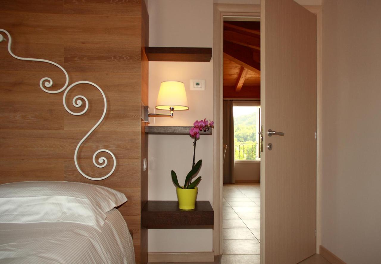 Agriturismo Corte Aurea Десенцано дел Гарда Екстериор снимка