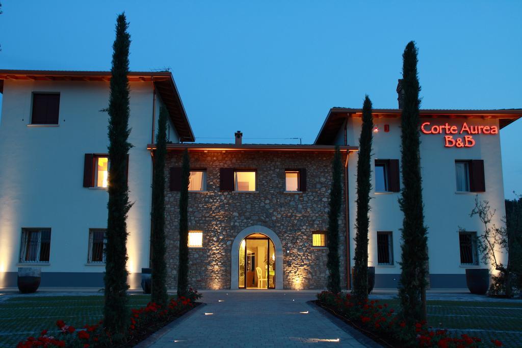 Agriturismo Corte Aurea Десенцано дел Гарда Екстериор снимка
