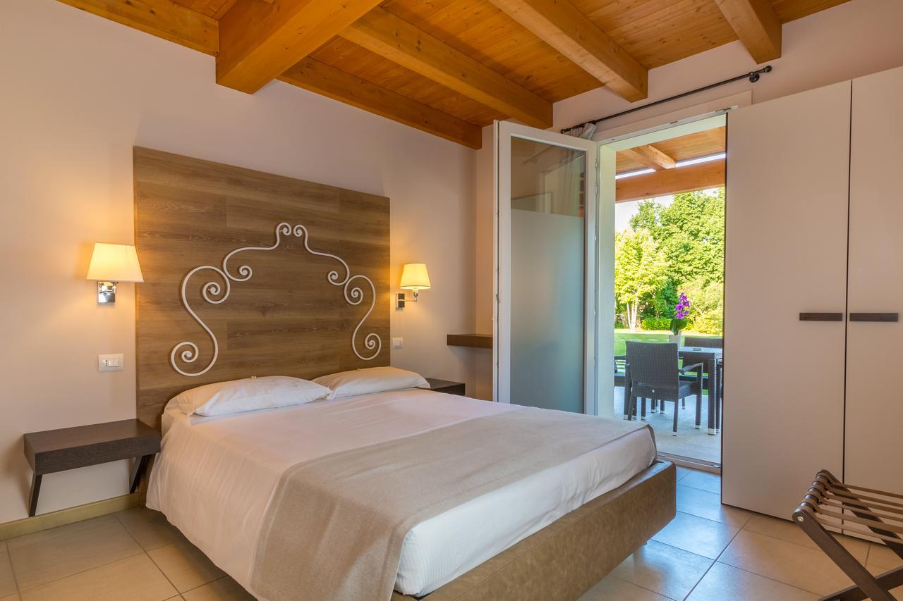 Agriturismo Corte Aurea Десенцано дел Гарда Екстериор снимка