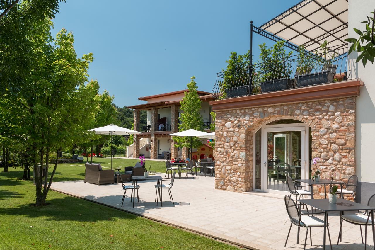 Agriturismo Corte Aurea Десенцано дел Гарда Екстериор снимка